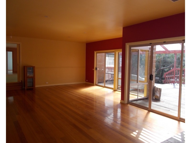 10 Altarnun Road, Langwarrin VIC 3910