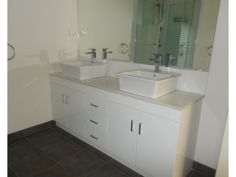 2/167 Gould Street, Frankston VIC 3199