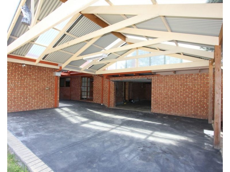 32 Isabella Crescent, Frankston VIC 3199