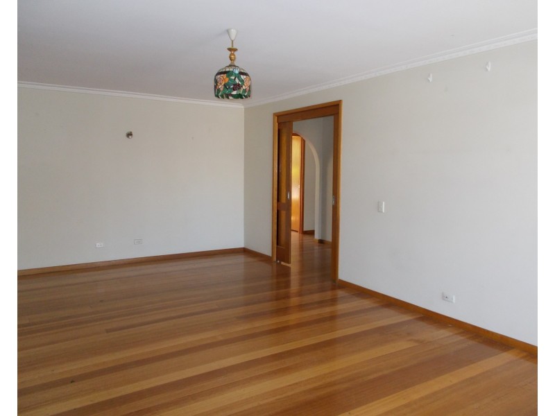 27 Lewis Street, Frankston VIC 3199