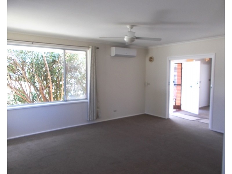 27 Helvetia Court, Frankston VIC 3199