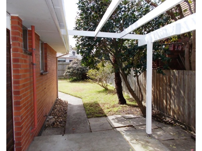 27 Helvetia Court, Frankston VIC 3199