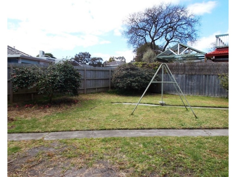 27 Helvetia Court, Frankston VIC 3199