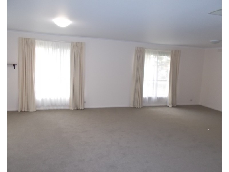 63 Claude Street, Seaford VIC 3198