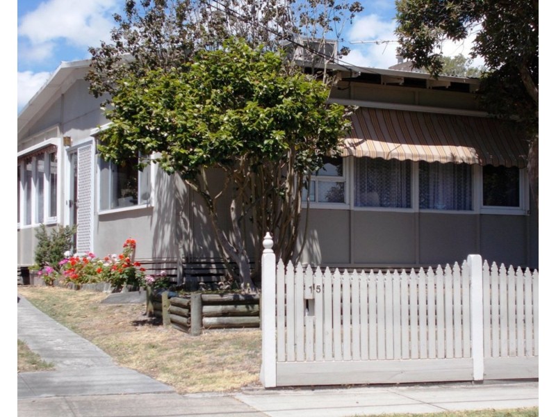 15 Silvertop Street, Frankston North VIC 3200