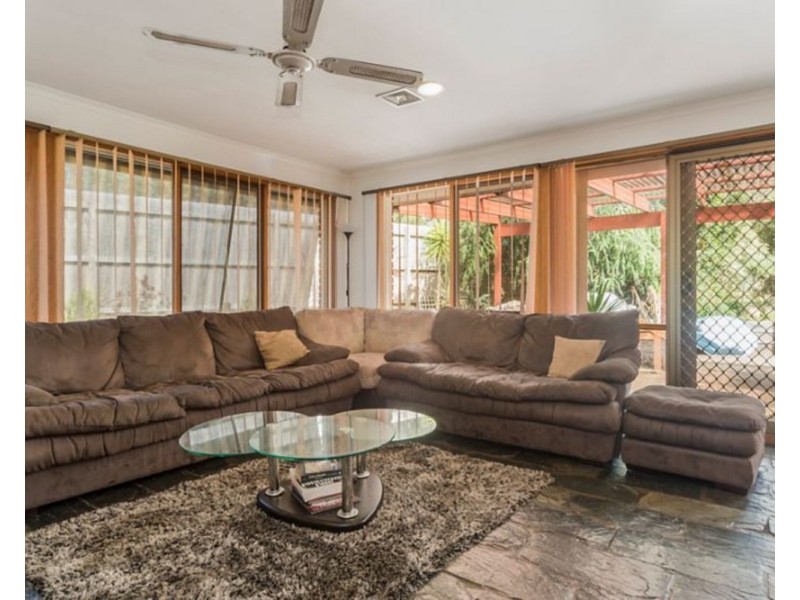 4 Banksia Court, Langwarrin VIC 3910