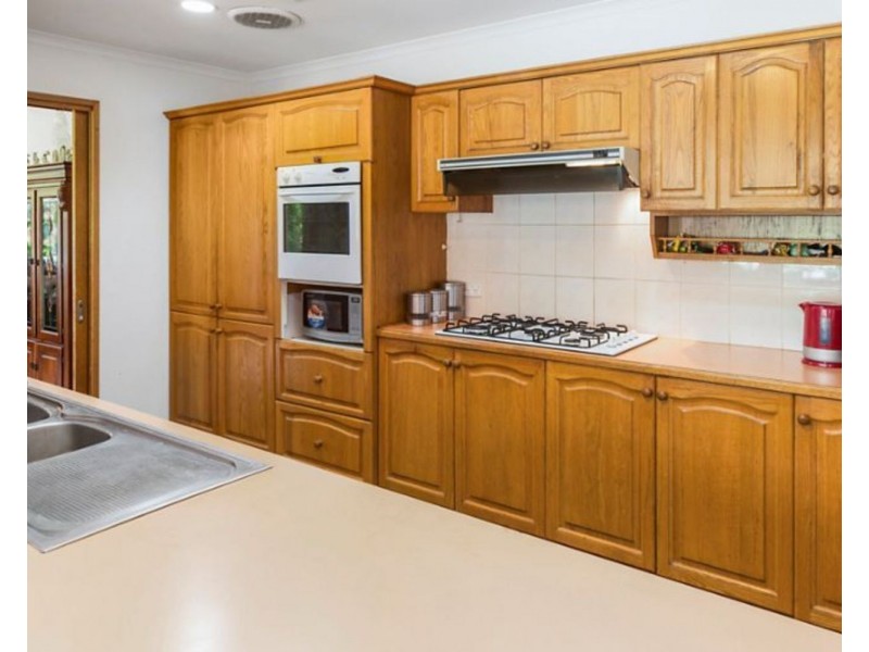 4 Banksia Court, Langwarrin VIC 3910