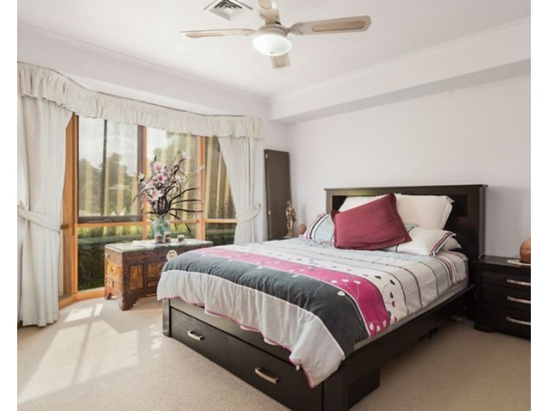 4 Banksia Court, Langwarrin VIC 3910