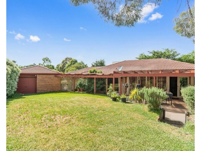 4 Banksia Court, Langwarrin VIC 3910