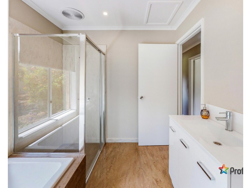 130 McMahens Road, Bangholme VIC 3175