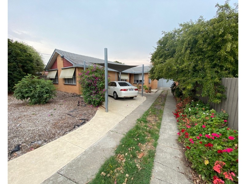 6 Barclay Avenue, Frankston VIC 3199