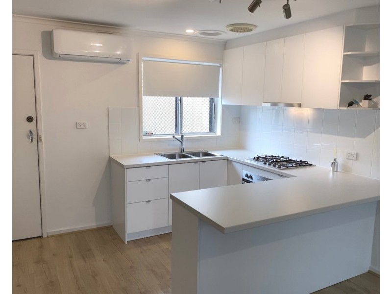 6/4 Lewis Street, Frankston VIC 3199