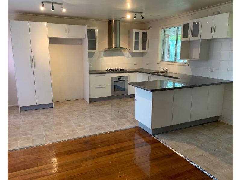 16 Long Street, Frankston VIC 3199