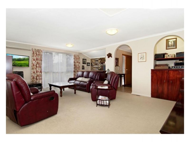 13 Alexander Crescent, Frankston VIC 3199