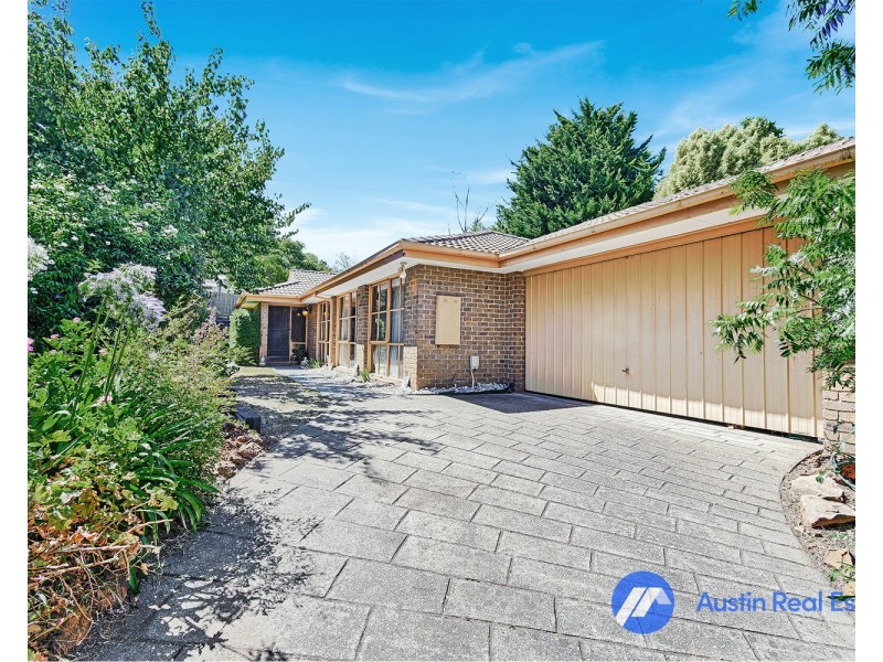 18 Warrawee Circuit, Frankston VIC 3199