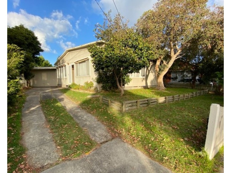 15 Silvertop Street, Frankston North VIC 3200