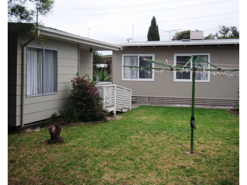 15 Silvertop Street, Frankston North VIC 3200