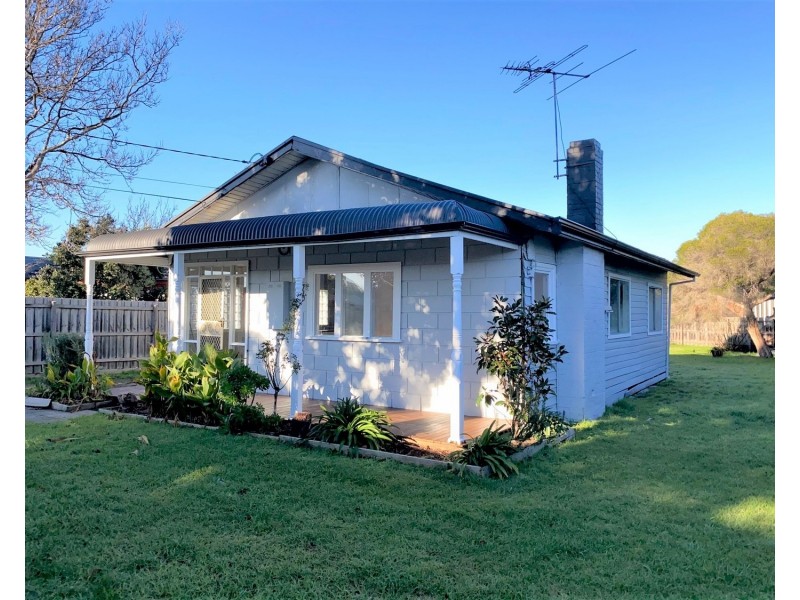 13 Neville Avenue, Seaford VIC 3198