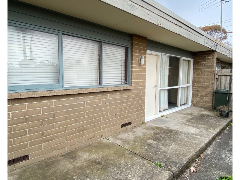 2/25 Fairway Street, Frankston VIC 3199