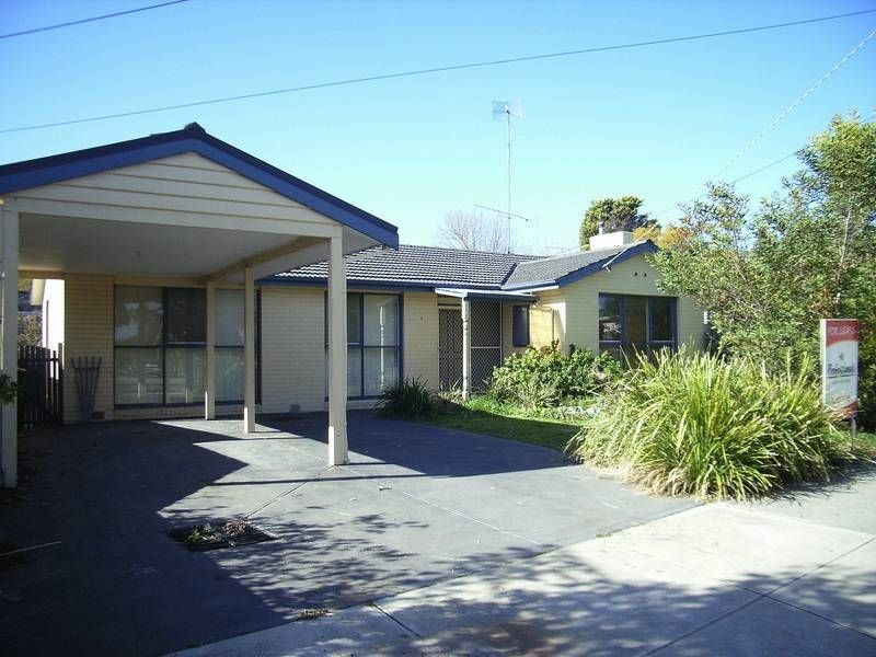 3 Karingal  Drive, Frankston VIC 3199