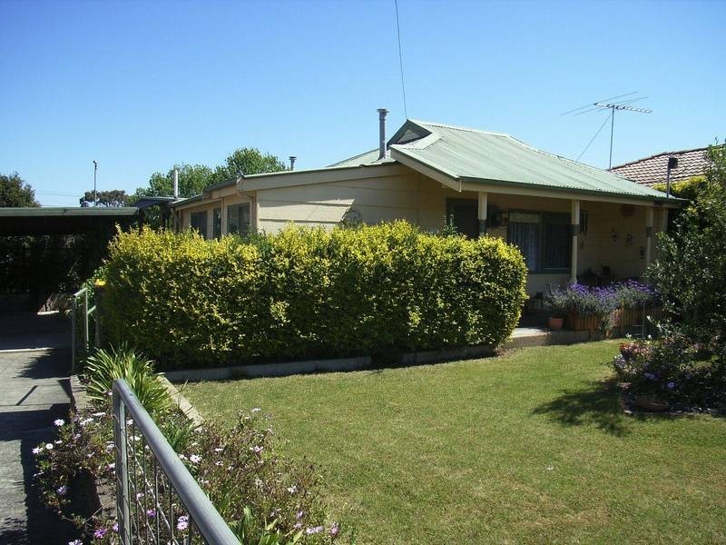 11 Addicott Street, Frankston VIC 3199