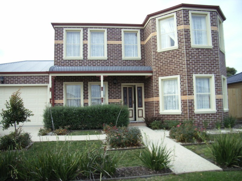 22 Springwater Crescent, Cranbourne VIC 3977