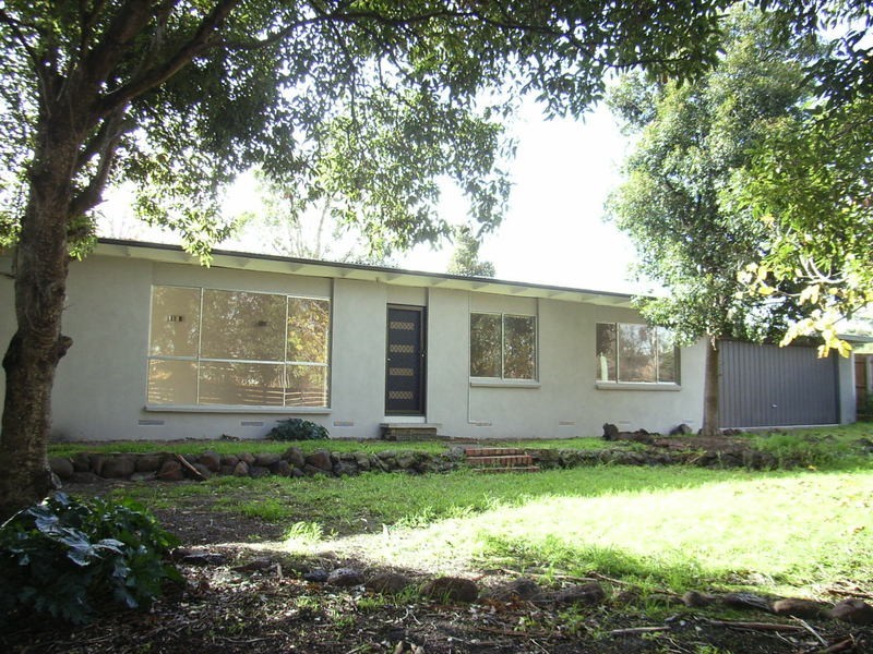 18 Culcairn Drive, Frankston South VIC 3199