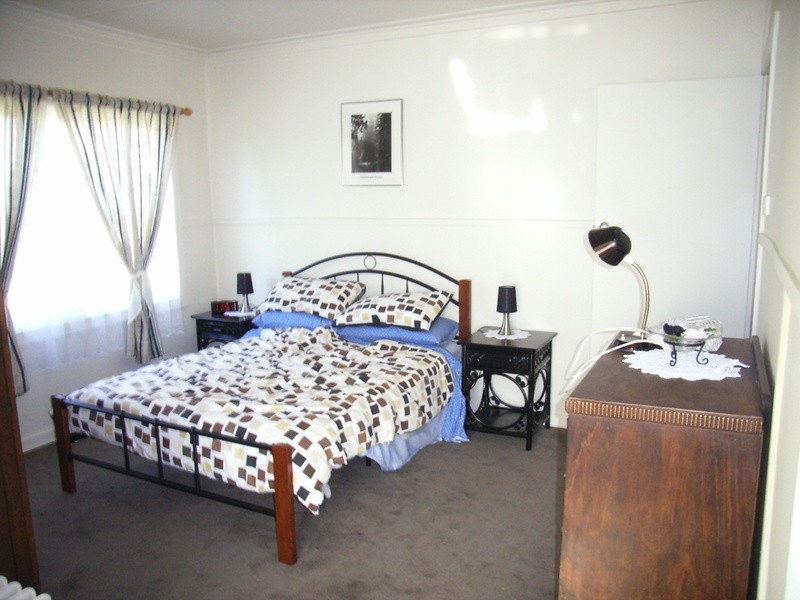 6 Redgdon Avenue, Frankston VIC 3199