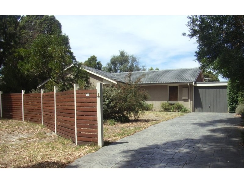4 Wakool Close, Frankston VIC 3199