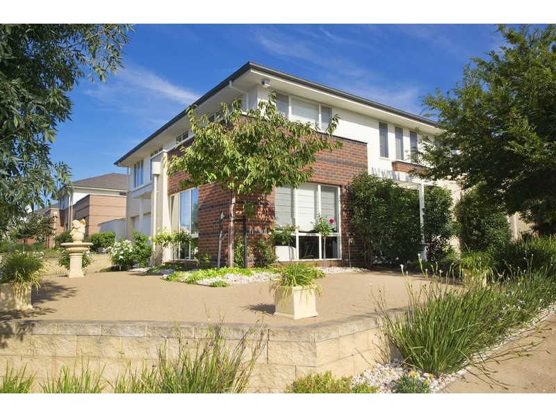 11 Birkdale Avenue, Heatherton VIC 3202