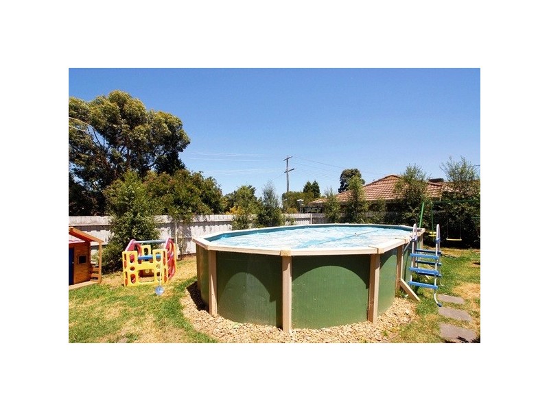 2 Caterina Place, Carrum Downs VIC 3201