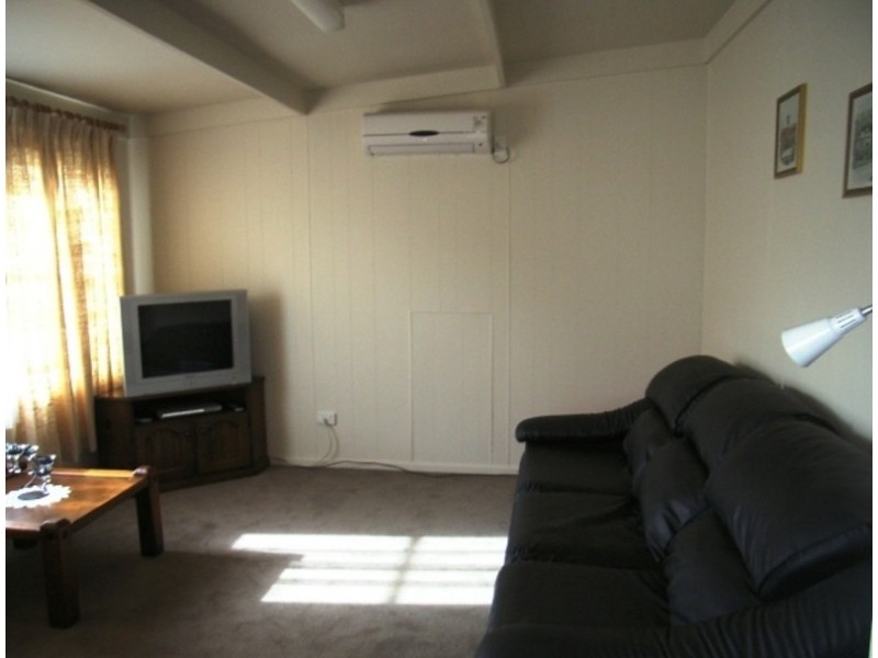 6 Redgdon Avenue, Frankston VIC 3199