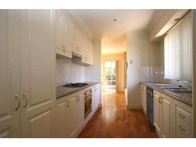 2/273 Nepean Highway, Seaford VIC 3198