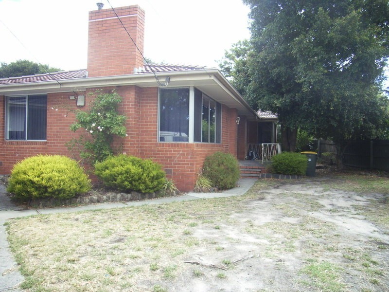 4 Abor Court, Frankston VIC 3199