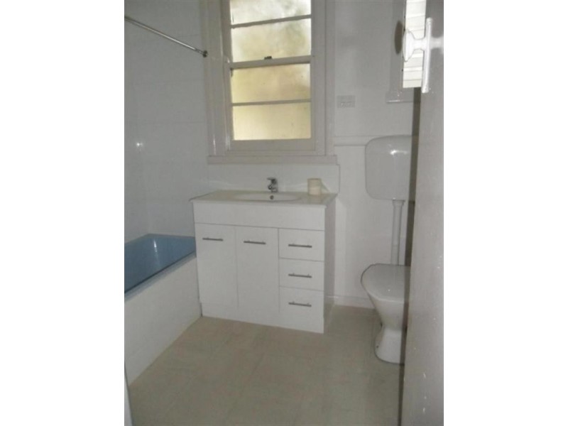 2/6 Birdwood Street, Frankston VIC 3199