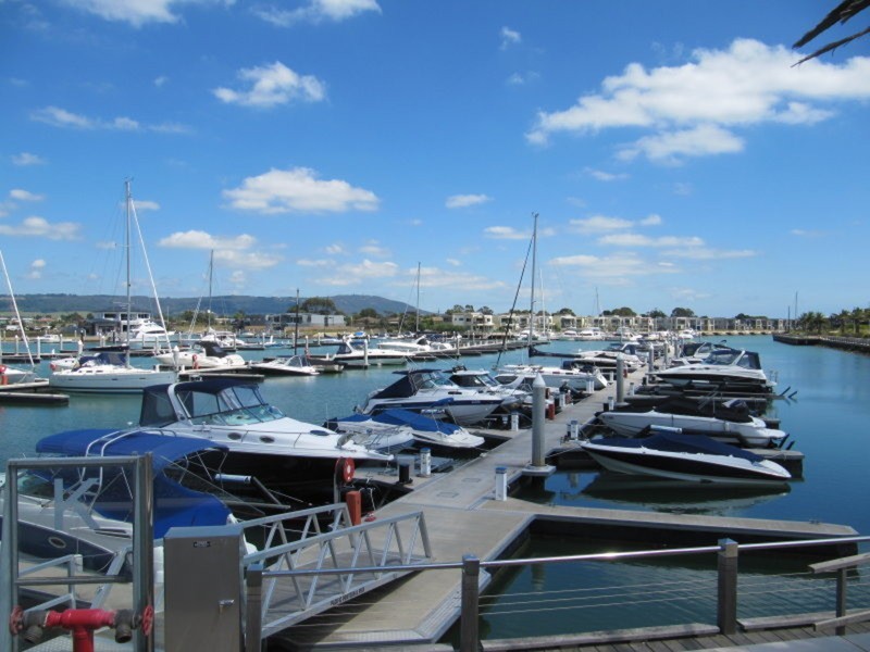 51 Seaview Avenue, Safety Beach VIC 3936