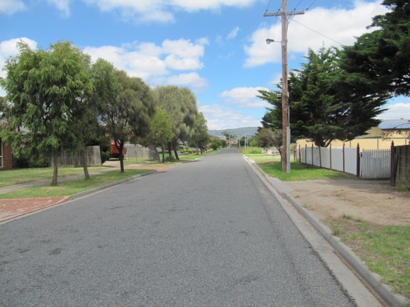 51 Seaview Avenue, Safety Beach VIC 3936