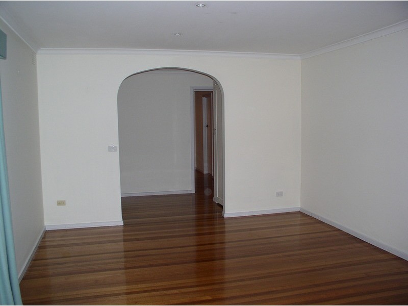 4 Blackheath Avenue, Frankston VIC 3199