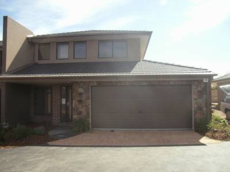 8/1-9 Green Island Avenue, Mount Martha VIC 3934