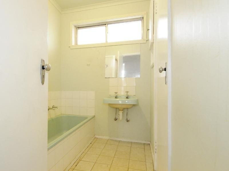 5 Mitre  Court, Frankston North VIC 3200