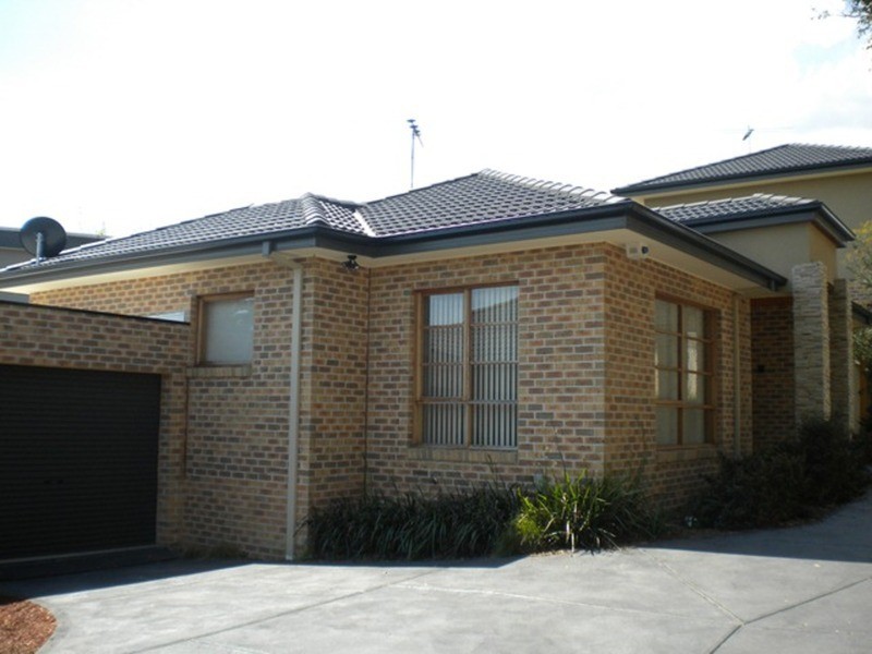 2/8 Ithaca Road, Frankston South VIC 3199