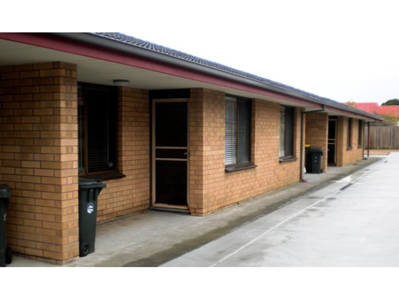 2/21 Dandenong Road East, Frankston VIC 3199