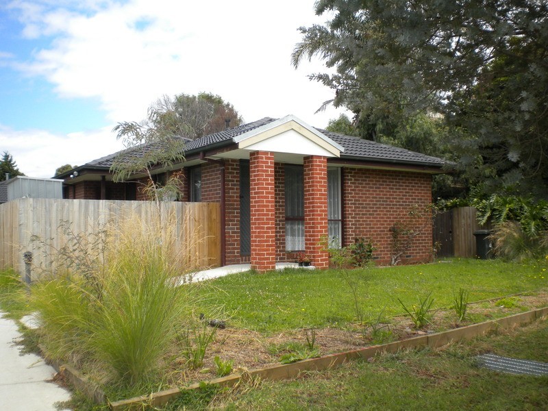 12 Broderick Road, Carrum Downs VIC 3201