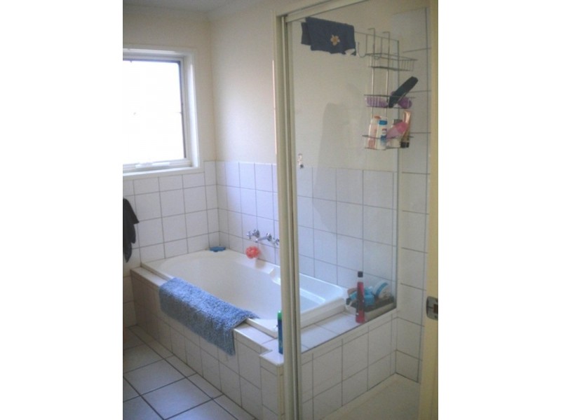 1a&b/64  Lardner  Road, Frankston VIC 3199