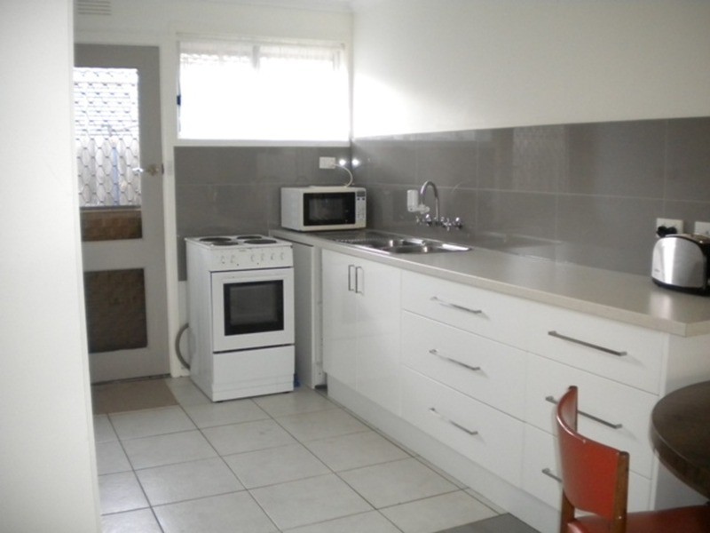 4/10 Carder Avenue, Seaford VIC 3198