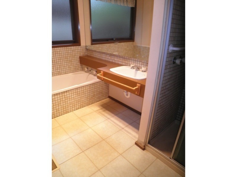 305 Cranbourne Road, Frankston VIC 3199