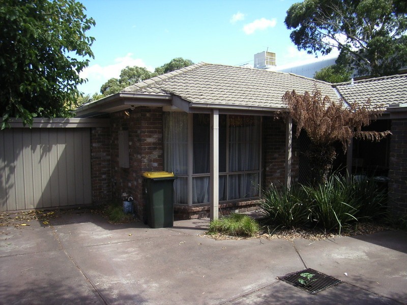 2/11 Willis Street, Frankston VIC 3199