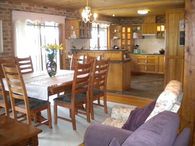 1 Sandalwood Retreat, Frankston South VIC 3199