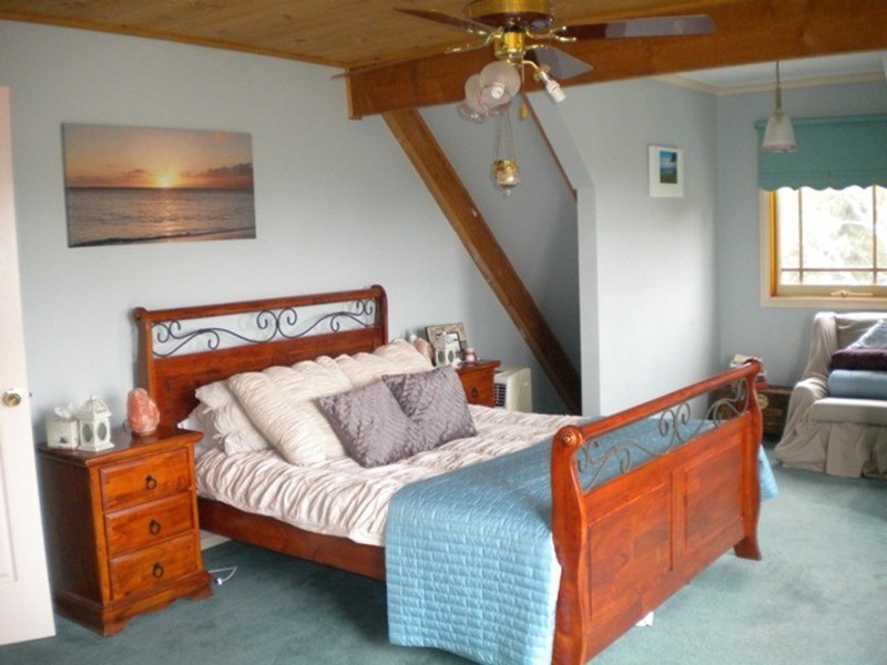 1 Sandalwood Retreat, Frankston South VIC 3199