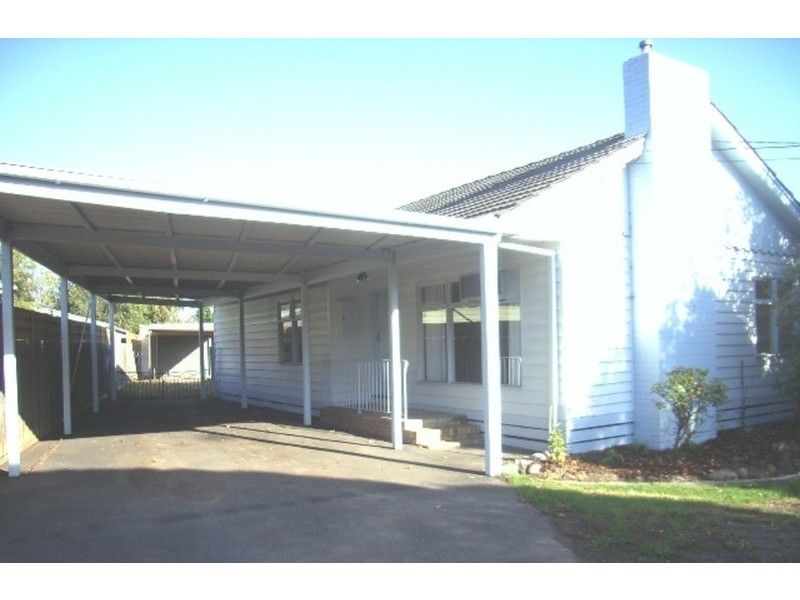 4 Scoble Street, Frankston South VIC 3199